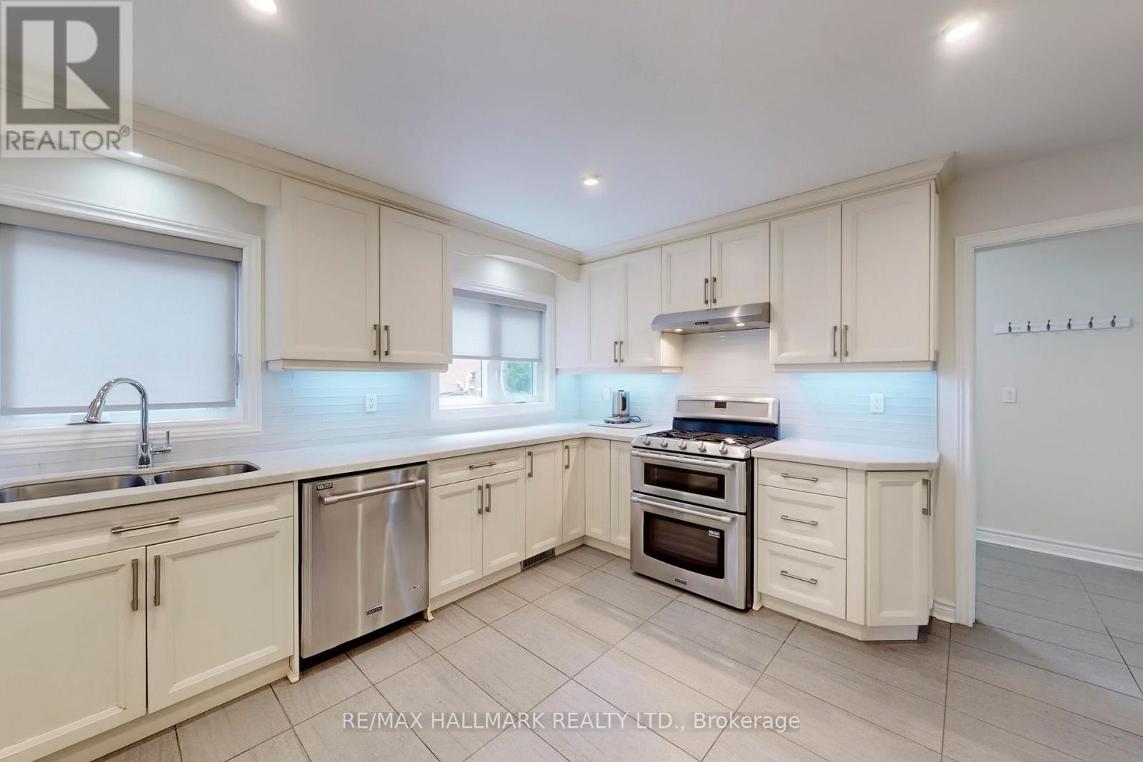 2 Butterfield Drive, Toronto, ON - Indoor Photo Showing Kitchen With Double Sink