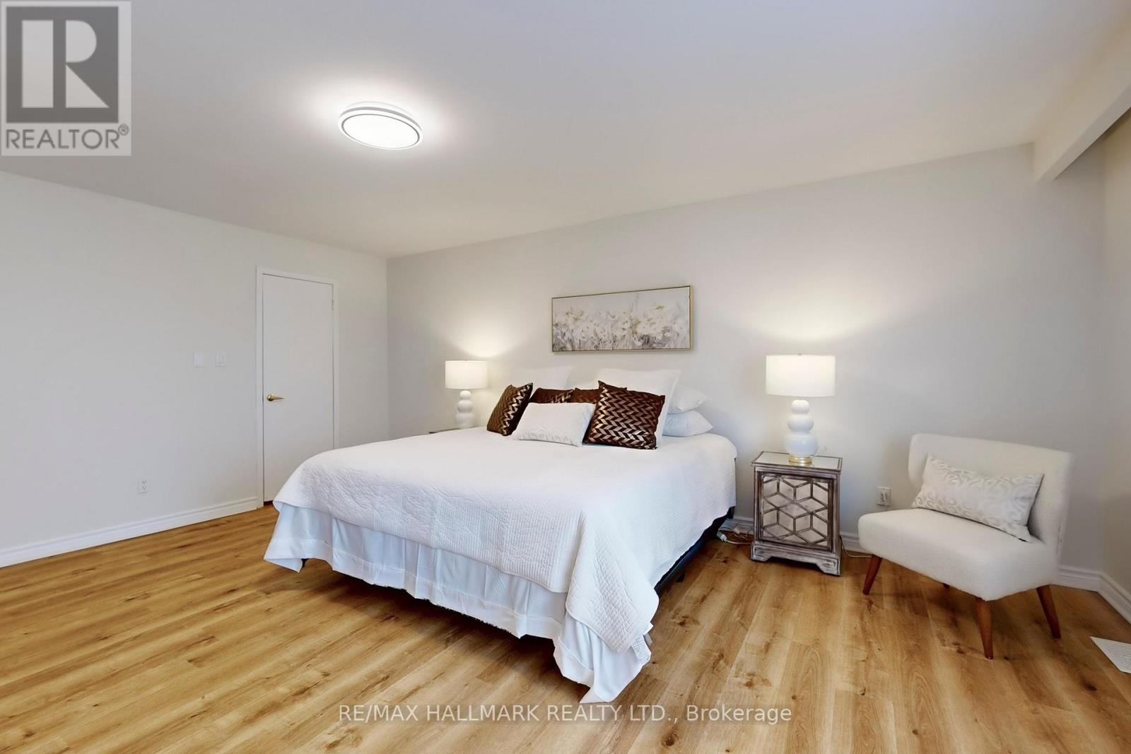 2 Butterfield Drive, Toronto, ON - Indoor Photo Showing Bedroom