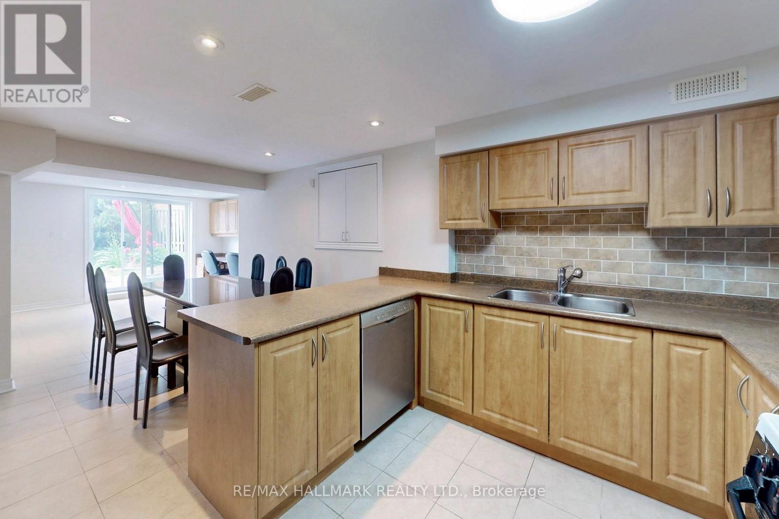 2 Butterfield Drive, Toronto, ON - Indoor Photo Showing Kitchen With Double Sink