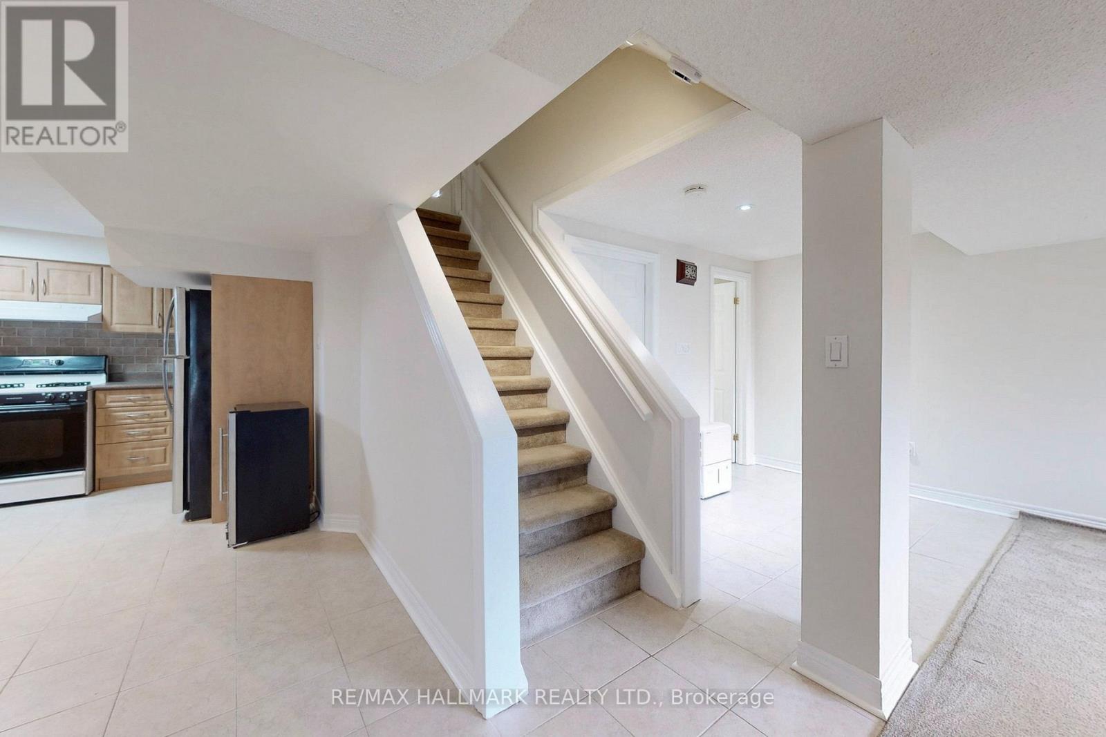 2 Butterfield Drive, Toronto, ON - Indoor