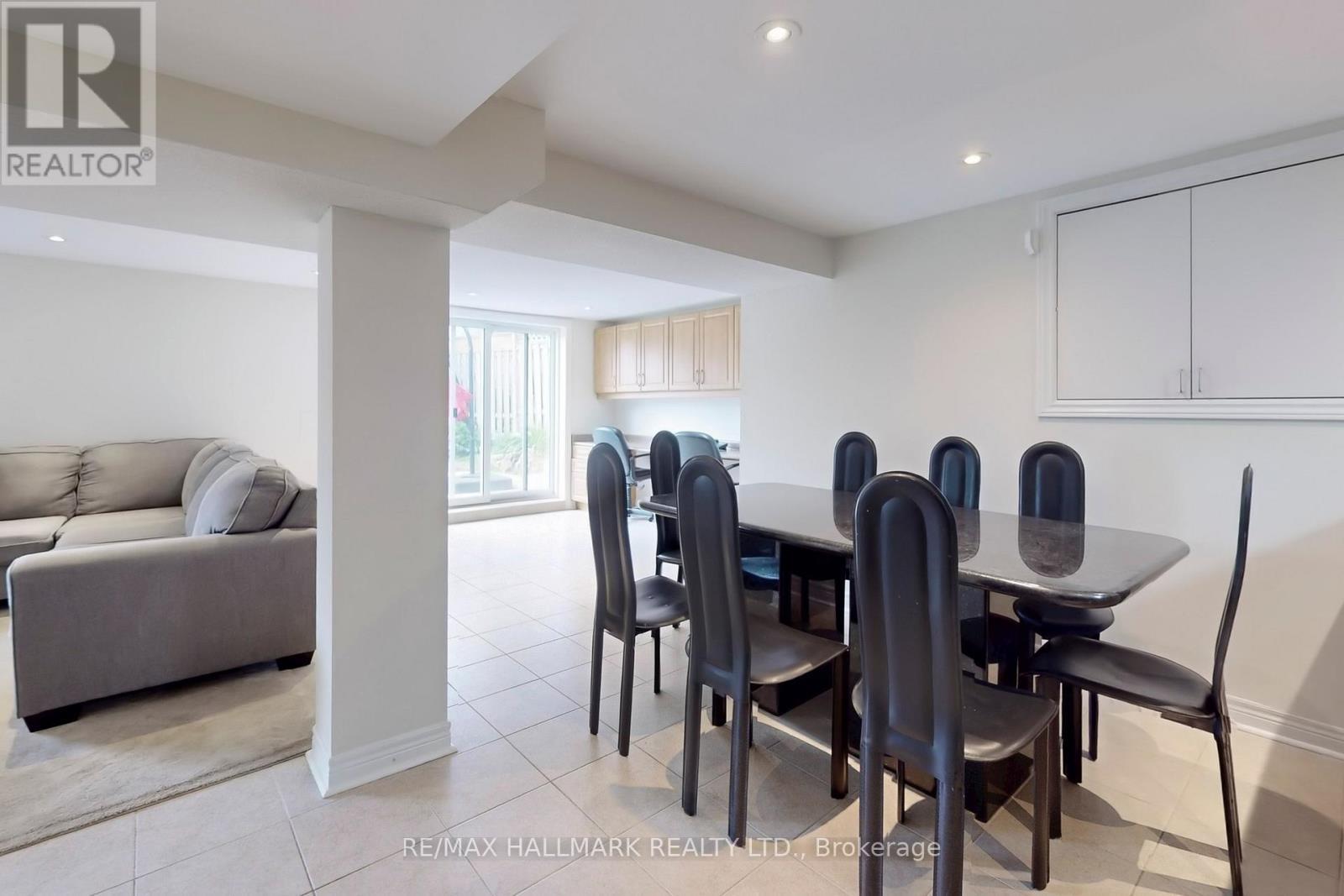 2 Butterfield Drive, Toronto, ON - Indoor