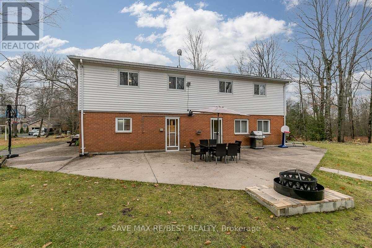 #B - 910 Concession Rd 17 W, Tiny, ON - Outdoor