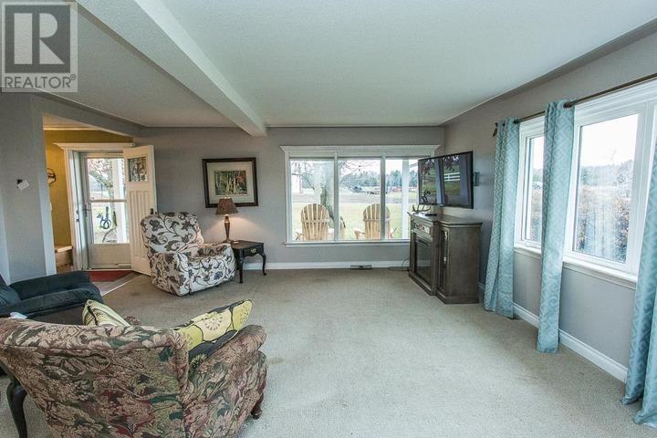 15669 Highway 17 E, Thessalon, ON - Indoor