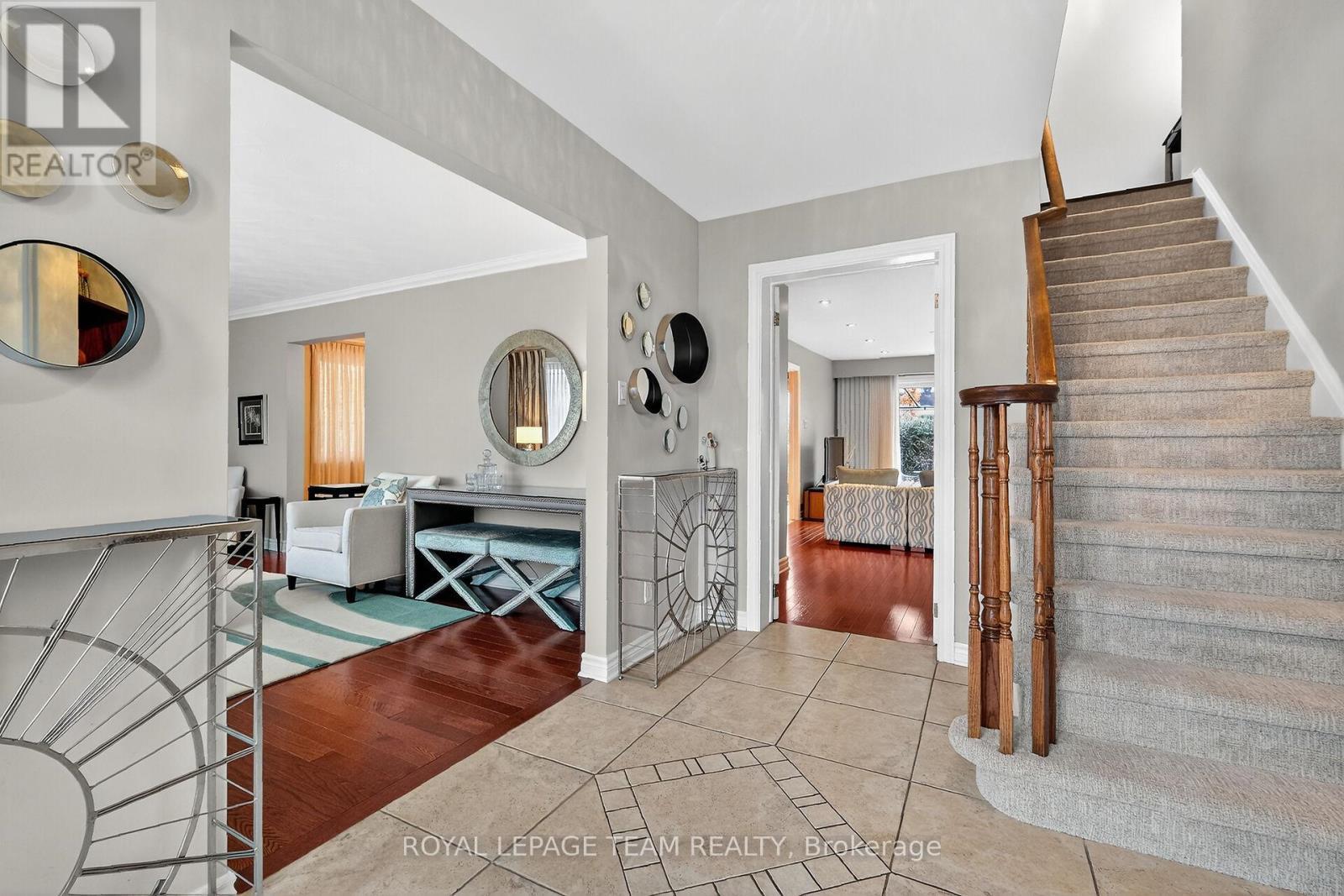 1768 Featherston Drive, Ottawa, ON - Indoor Photo Showing Other Room