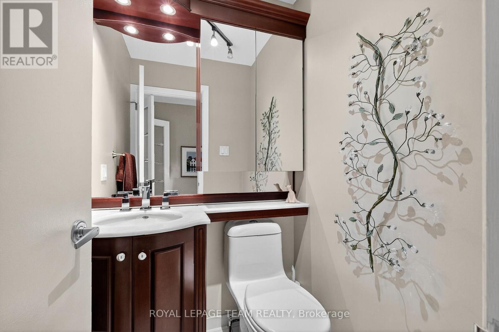 1768 Featherston Drive, Ottawa, ON - Indoor Photo Showing Bathroom