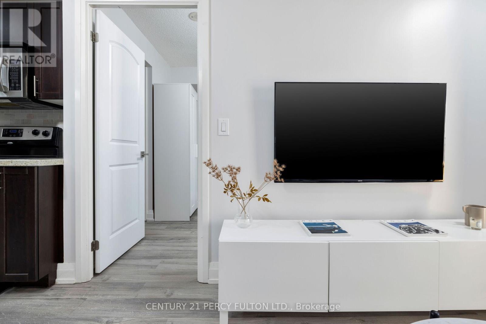 801 - 1 De Boers Drive, Toronto, ON -