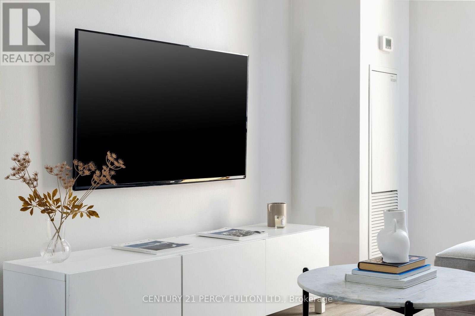 801 - 1 De Boers Drive, Toronto, ON - Indoor