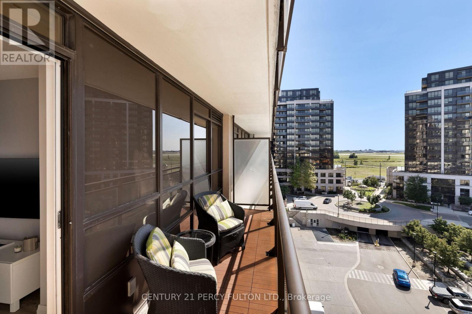 801 - 1 De Boers Drive, Toronto, ON - Outdoor