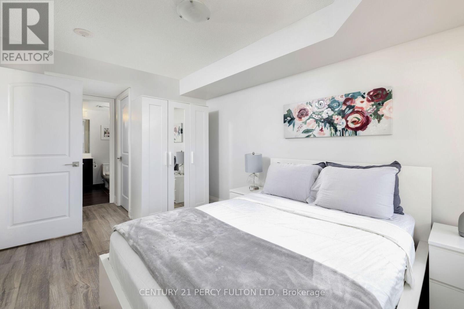 801 - 1 De Boers Drive, Toronto, ON - Indoor Photo Showing Bedroom
