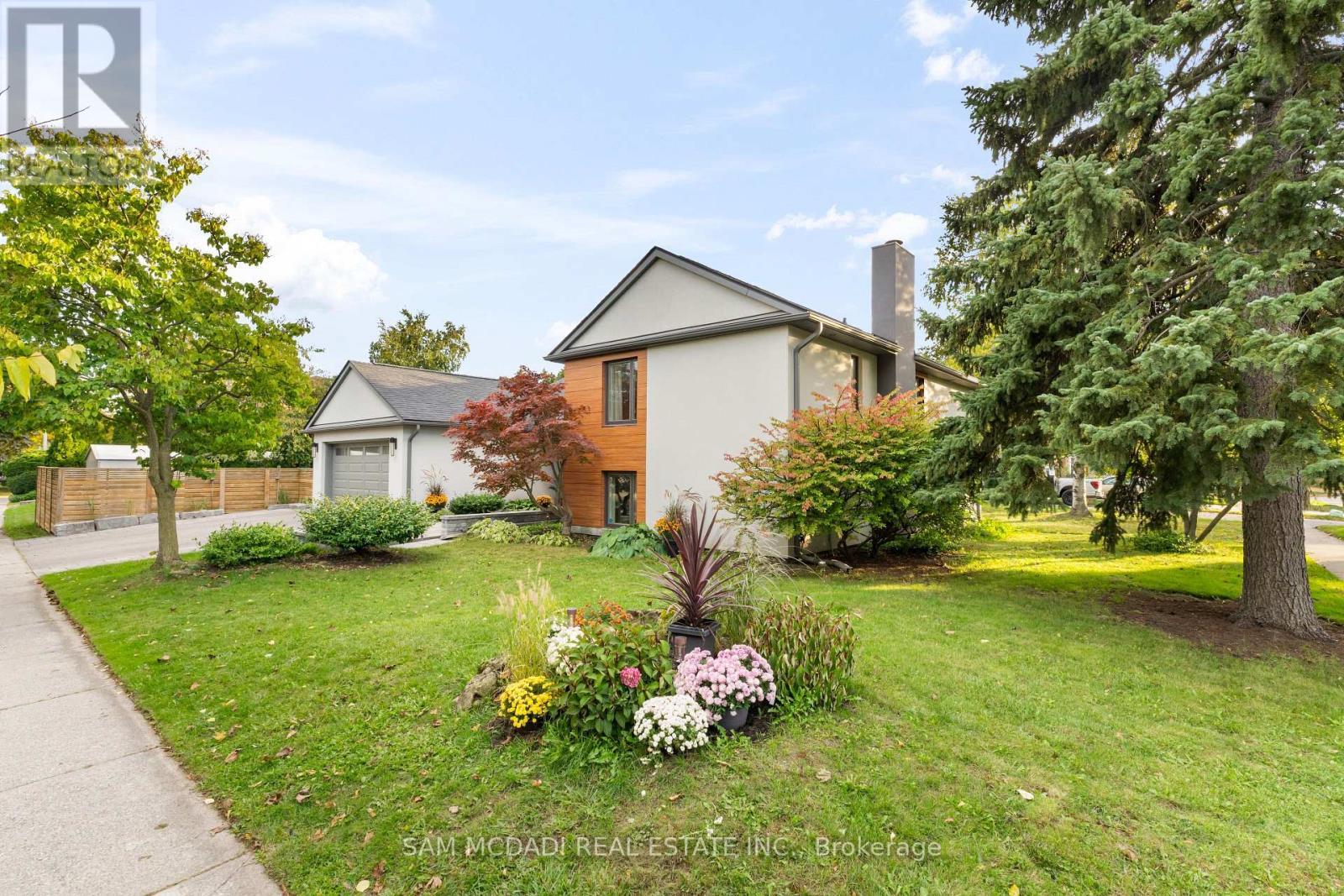 2480 Parmeer Drive, Mississauga, ON - Outdoor