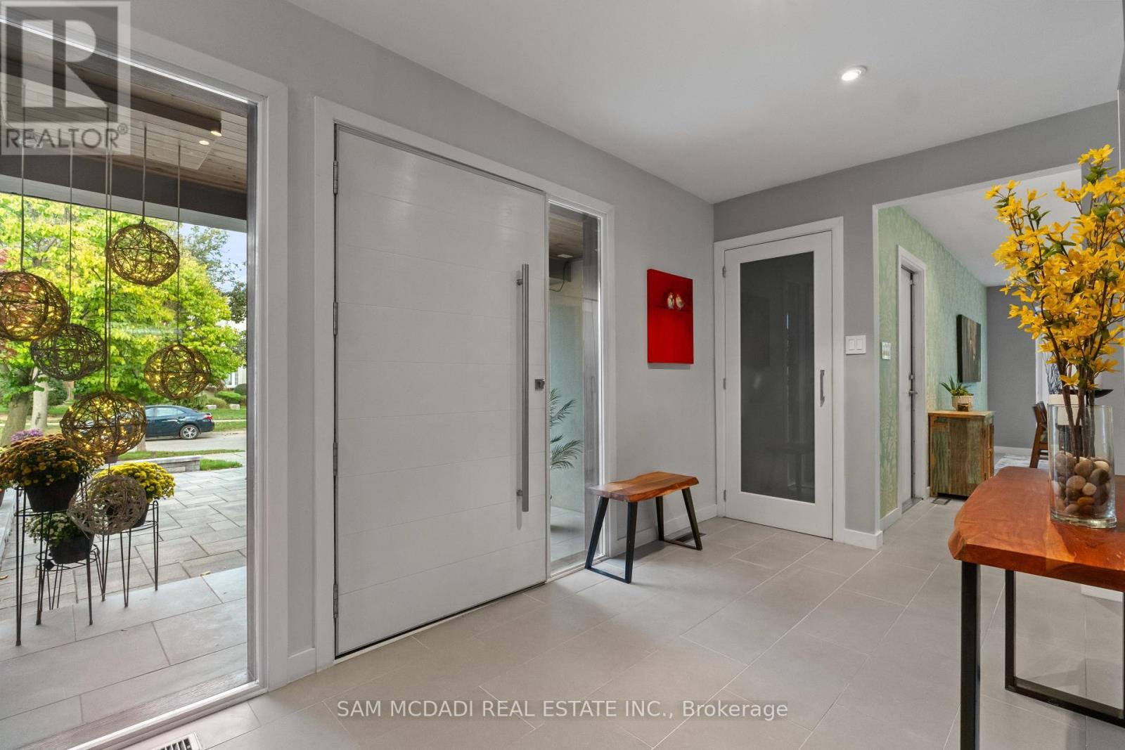 2480 Parmeer Drive, Mississauga, ON - Indoor Photo Showing Other Room