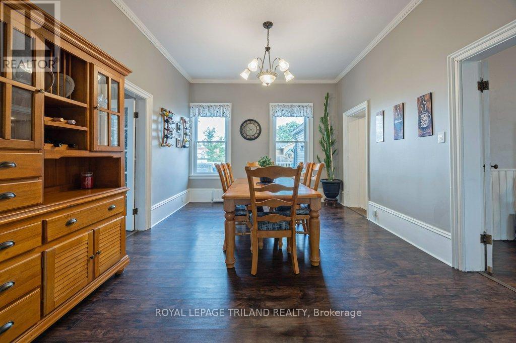 217 Shackleton Line, Dutton/Dunwich (Dutton), ON - Indoor Photo Showing Dining Room