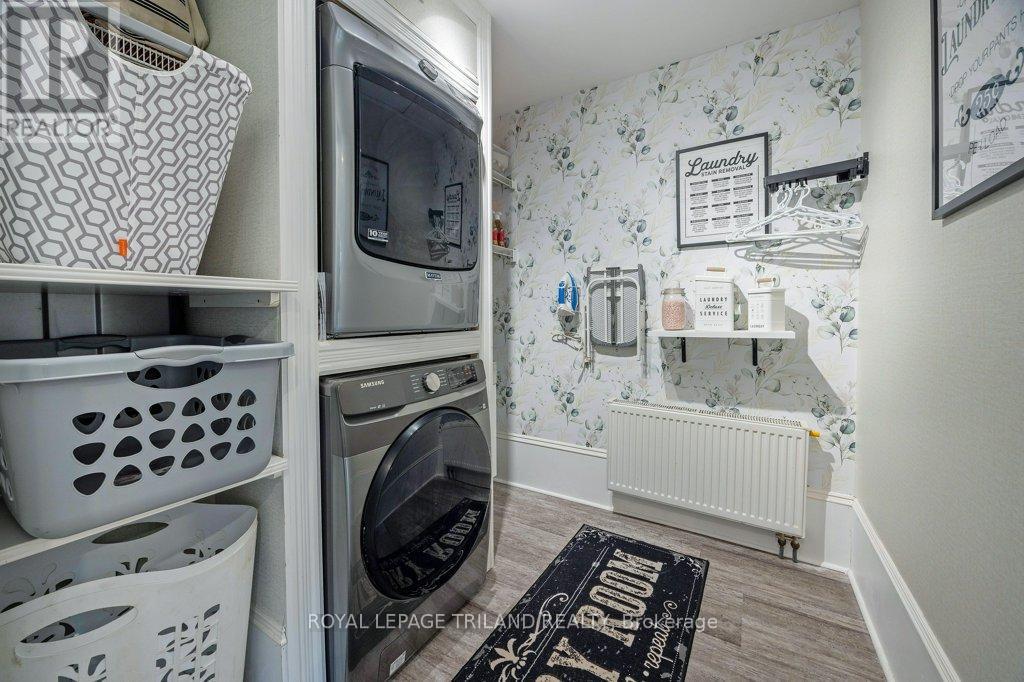 217 Shackleton Line, Dutton/Dunwich (Dutton), ON - Indoor Photo Showing Laundry Room