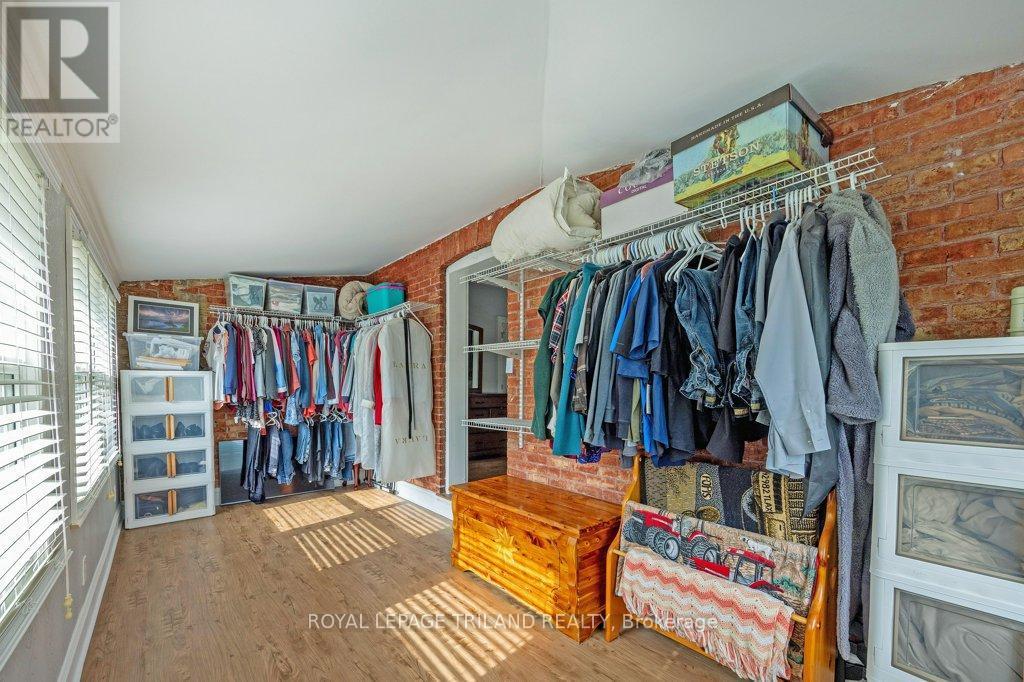 217 Shackleton Line, Dutton/Dunwich (Dutton), ON - Indoor With Storage