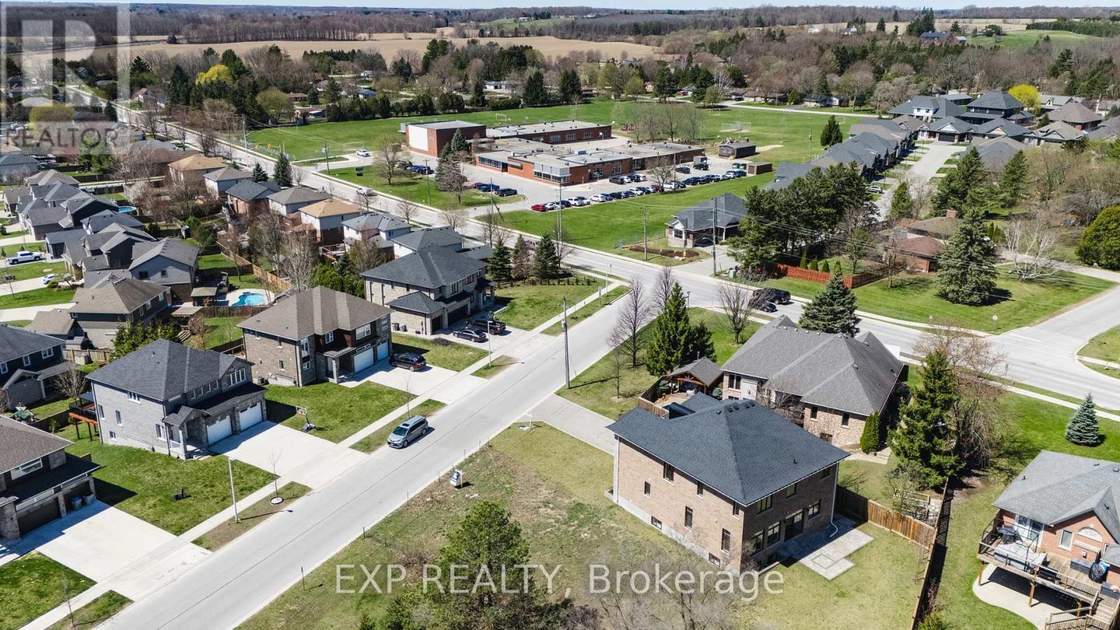 187 Queen Street, Middlesex Centre (Komoka), ON