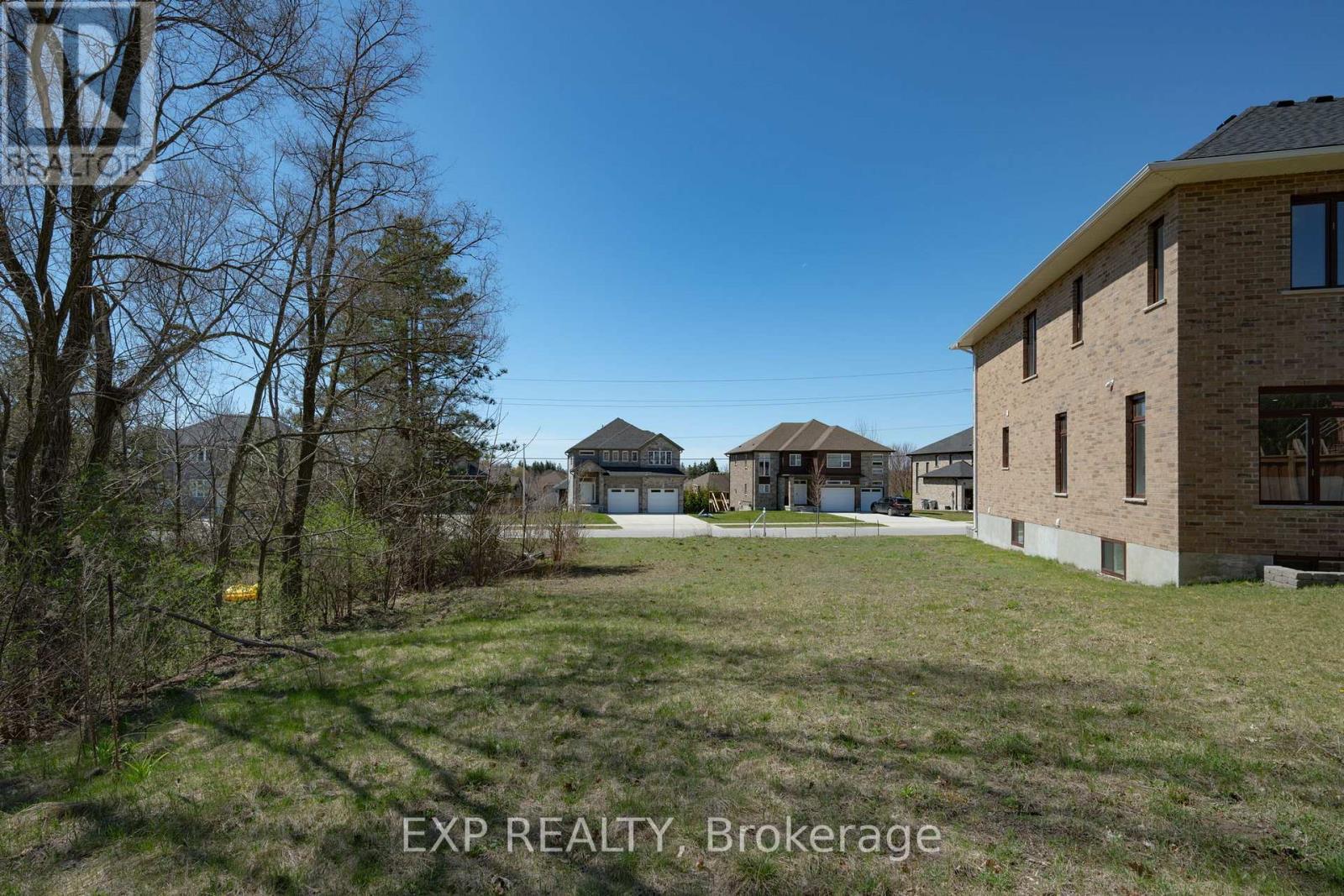 187 Queen Street, Middlesex Centre (Komoka), ON