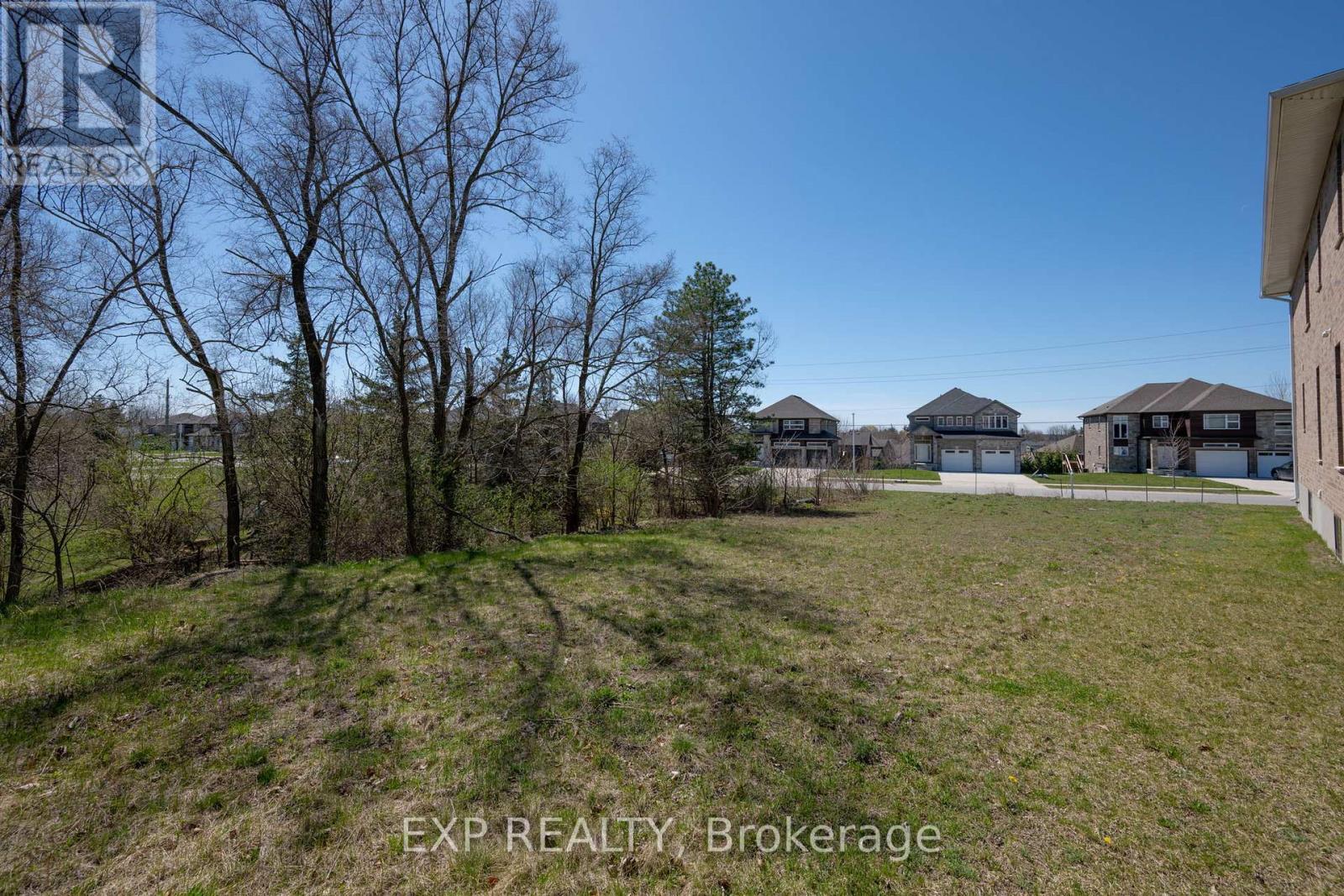 187 Queen Street, Middlesex Centre (Komoka), ON