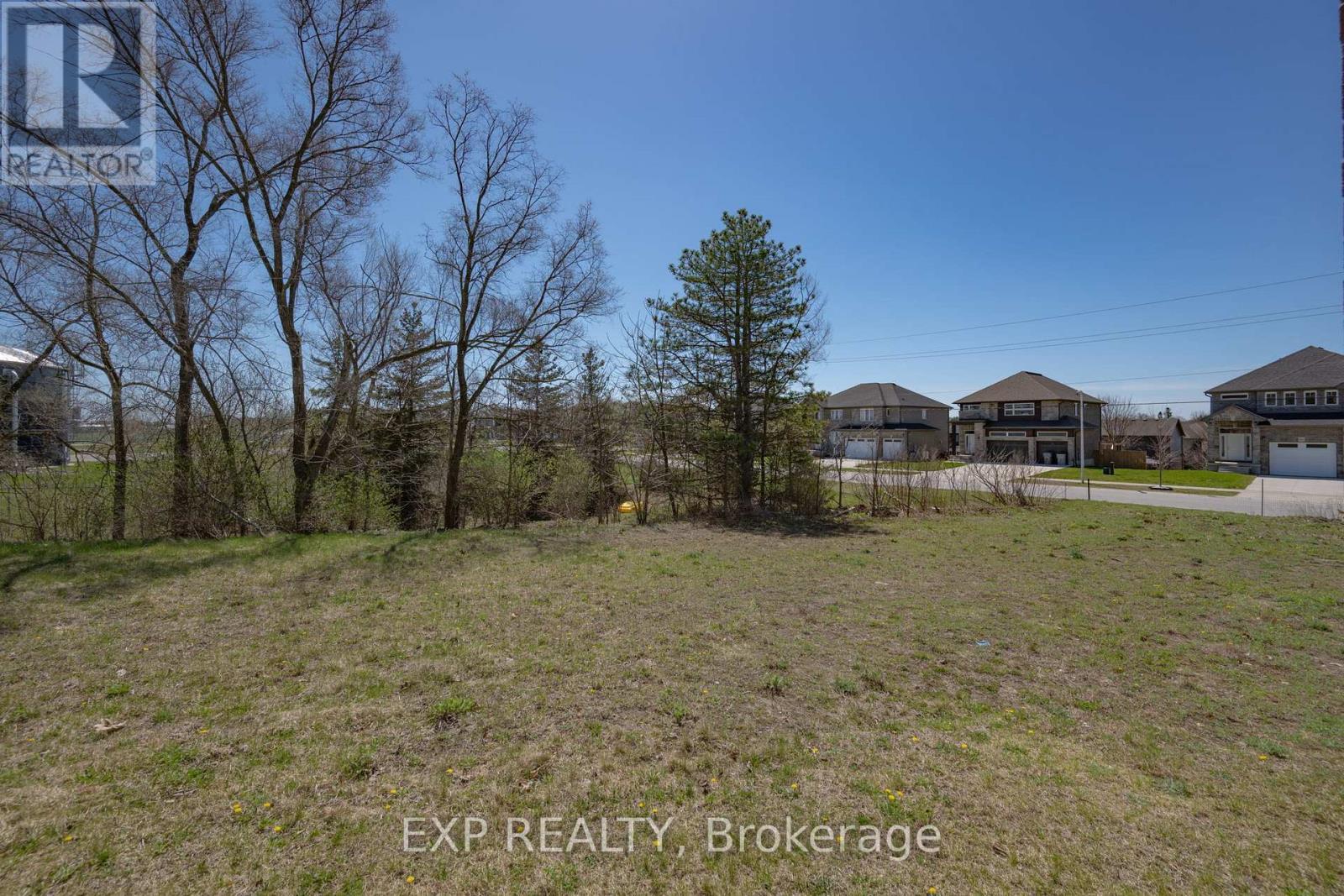 187 Queen Street, Middlesex Centre (Komoka), ON