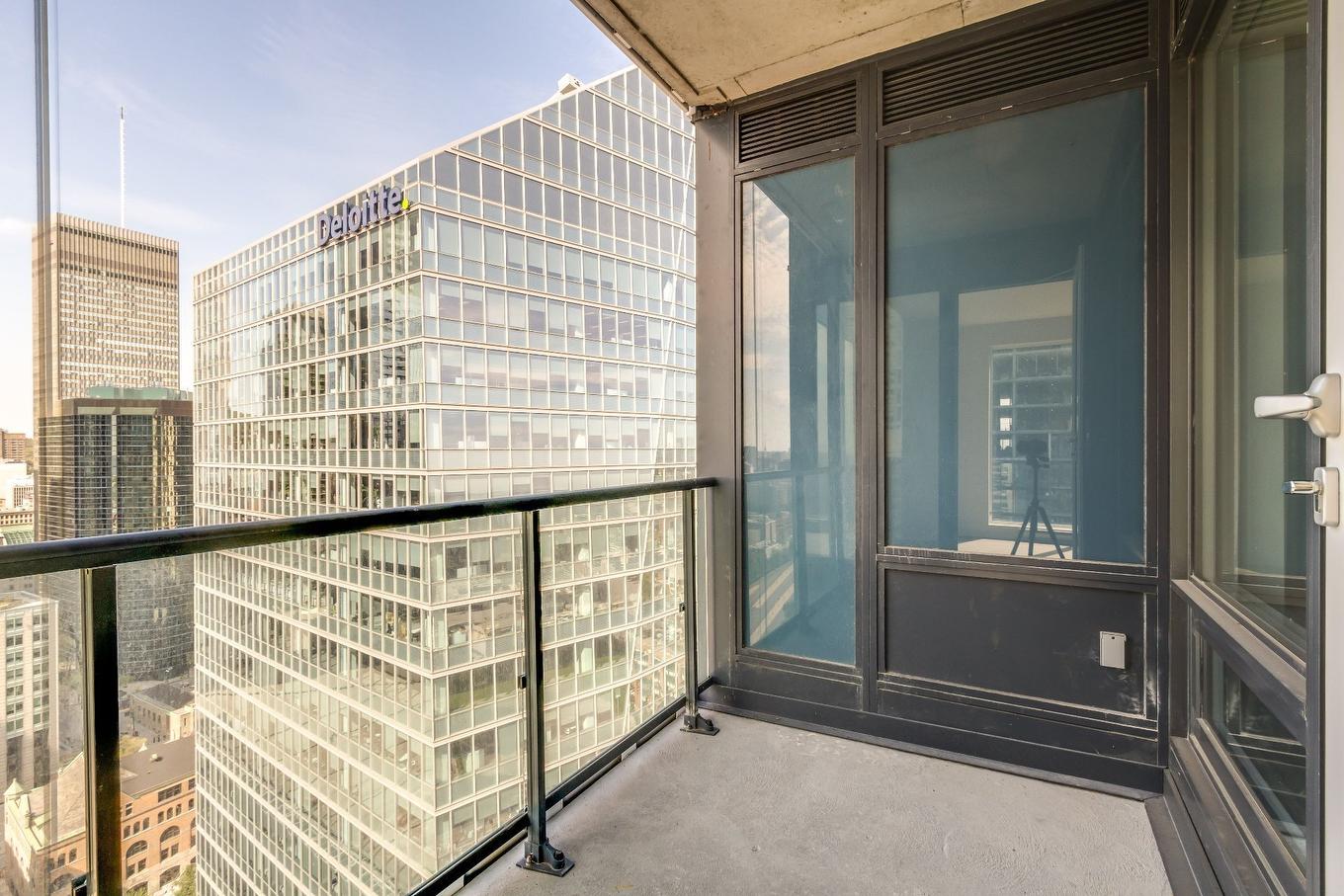 Balcony - 3007-1188 Rue St-Antoine O., Montréal (Ville-Marie), QC - Outdoor With Exterior