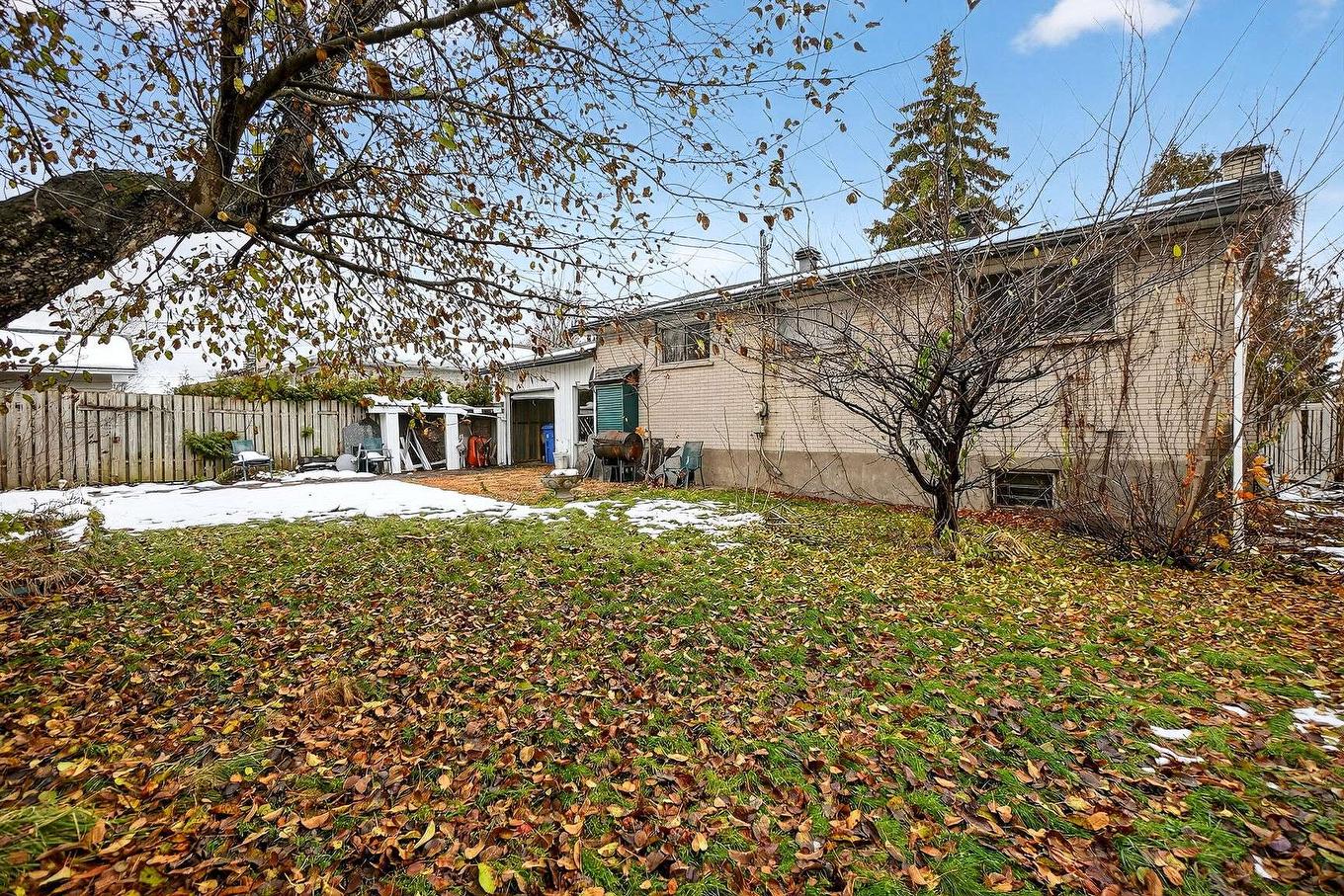 Backyard - 5045 Rue Michel, Longueuil (Saint-Hubert), QC - Outdoor