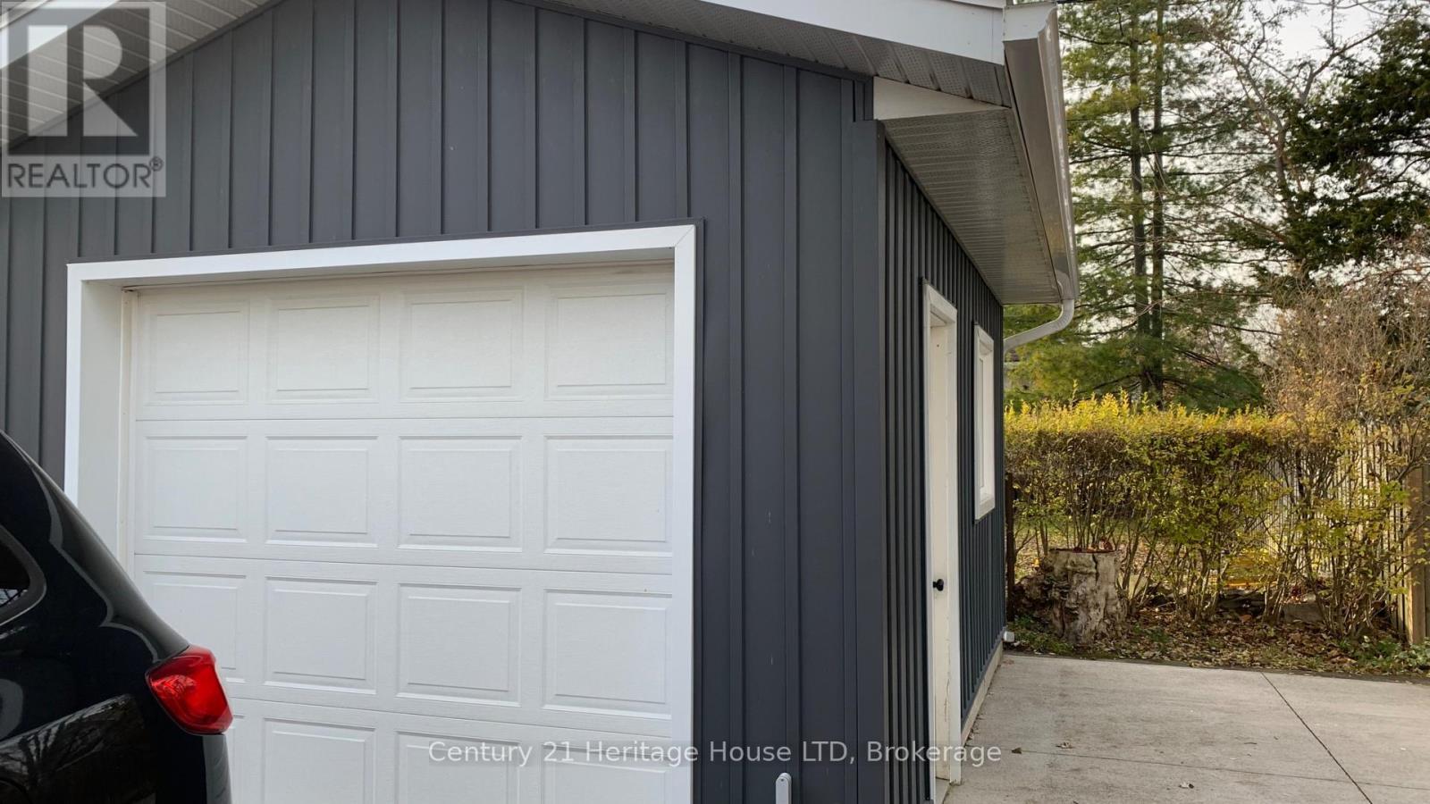 13 Knoll Street, Port Colborne (Main Street), ON - Outdoor With Exterior