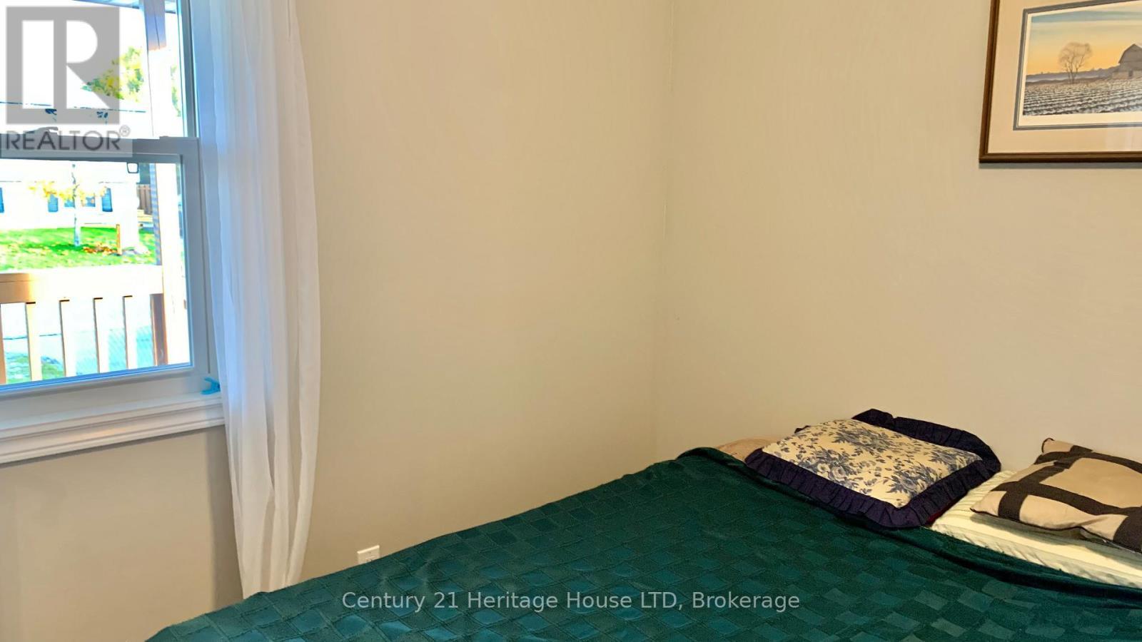 13 Knoll Street, Port Colborne (Main Street), ON - Indoor