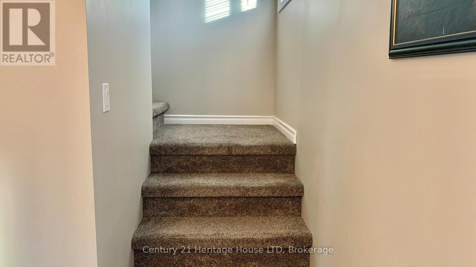 13 Knoll Street, Port Colborne (Main Street), ON - Indoor Photo Showing Other Room