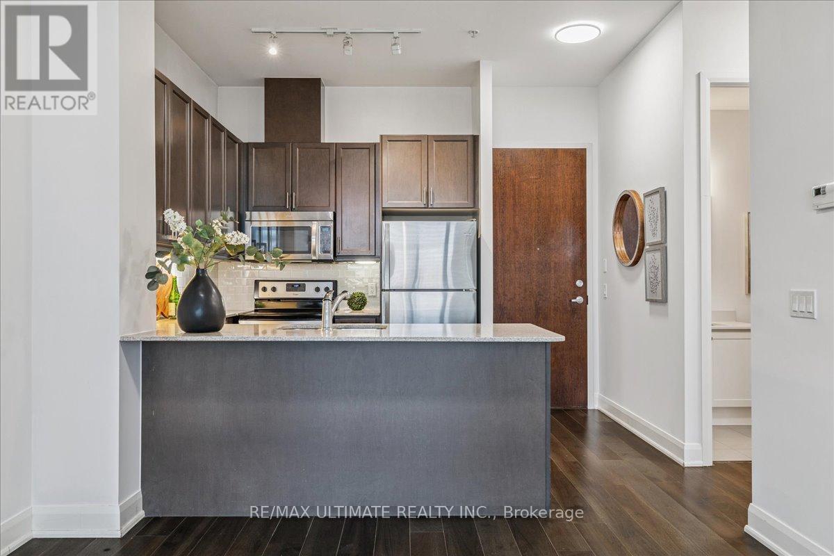 Lobby Entrance - 110 - 2480 Prince Michael Drive, Oakville, ON - Photo Showing Other Room