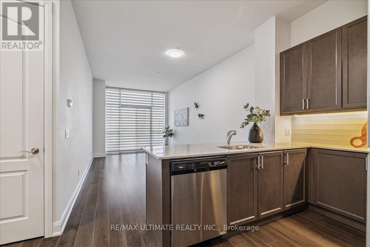 Lobby Lounge - 110 - 2480 Prince Michael Drive, Oakville, ON - Indoor Photo Showing Other Room