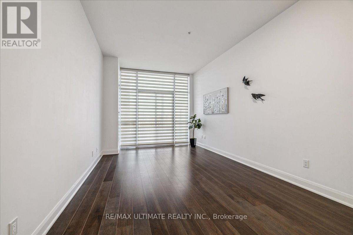 Exit Vestibule - 110 - 2480 Prince Michael Drive, Oakville, ON - Indoor Photo Showing Other Room