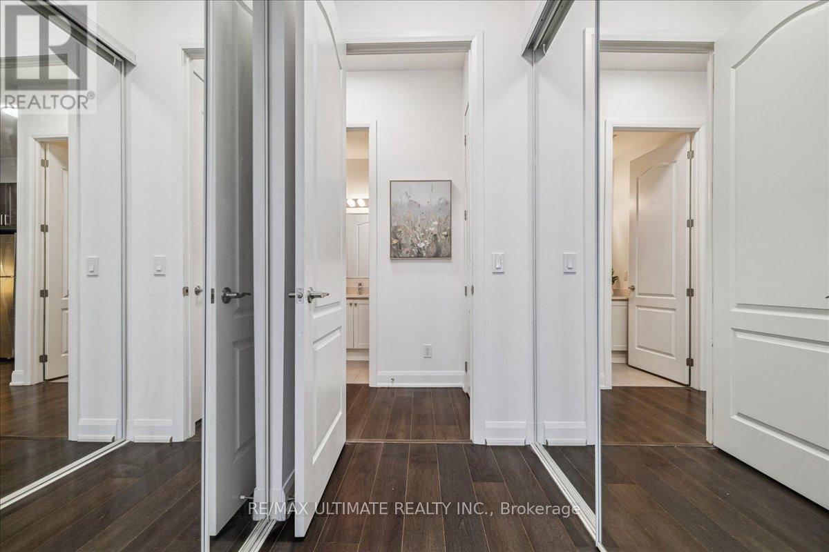 110 - 2480 Prince Michael Drive, Oakville, ON - Indoor Photo Showing Other Room