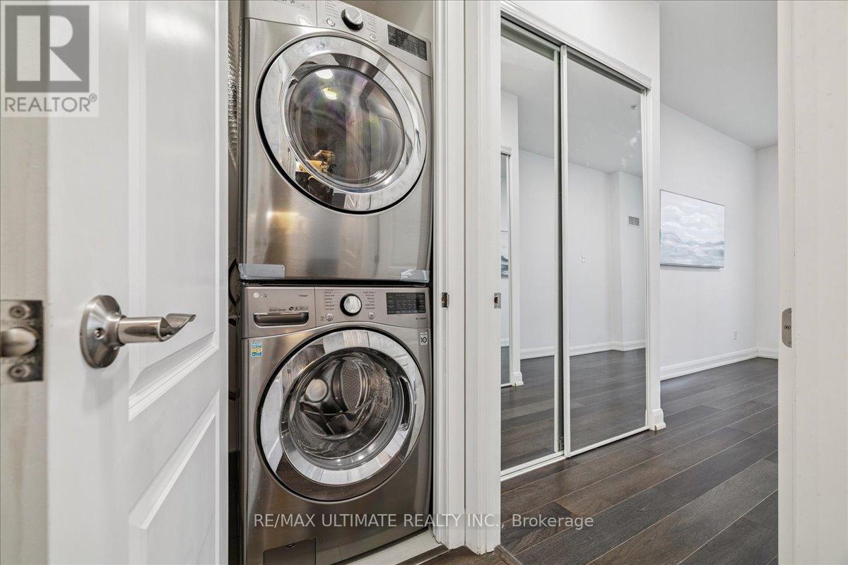 110 - 2480 Prince Michael Drive, Oakville, ON - Indoor Photo Showing Other Room