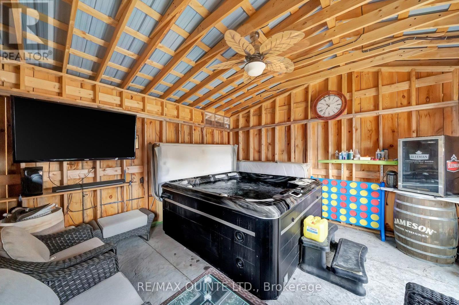 56 Alnet Drive, Belleville (Belleville Ward), ON - Indoor