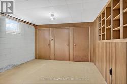 Great at home office or guest room -