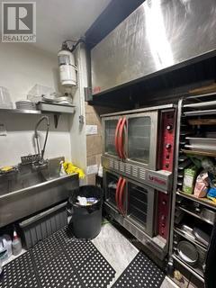 1055 Somerset Street W, Ottawa, ON