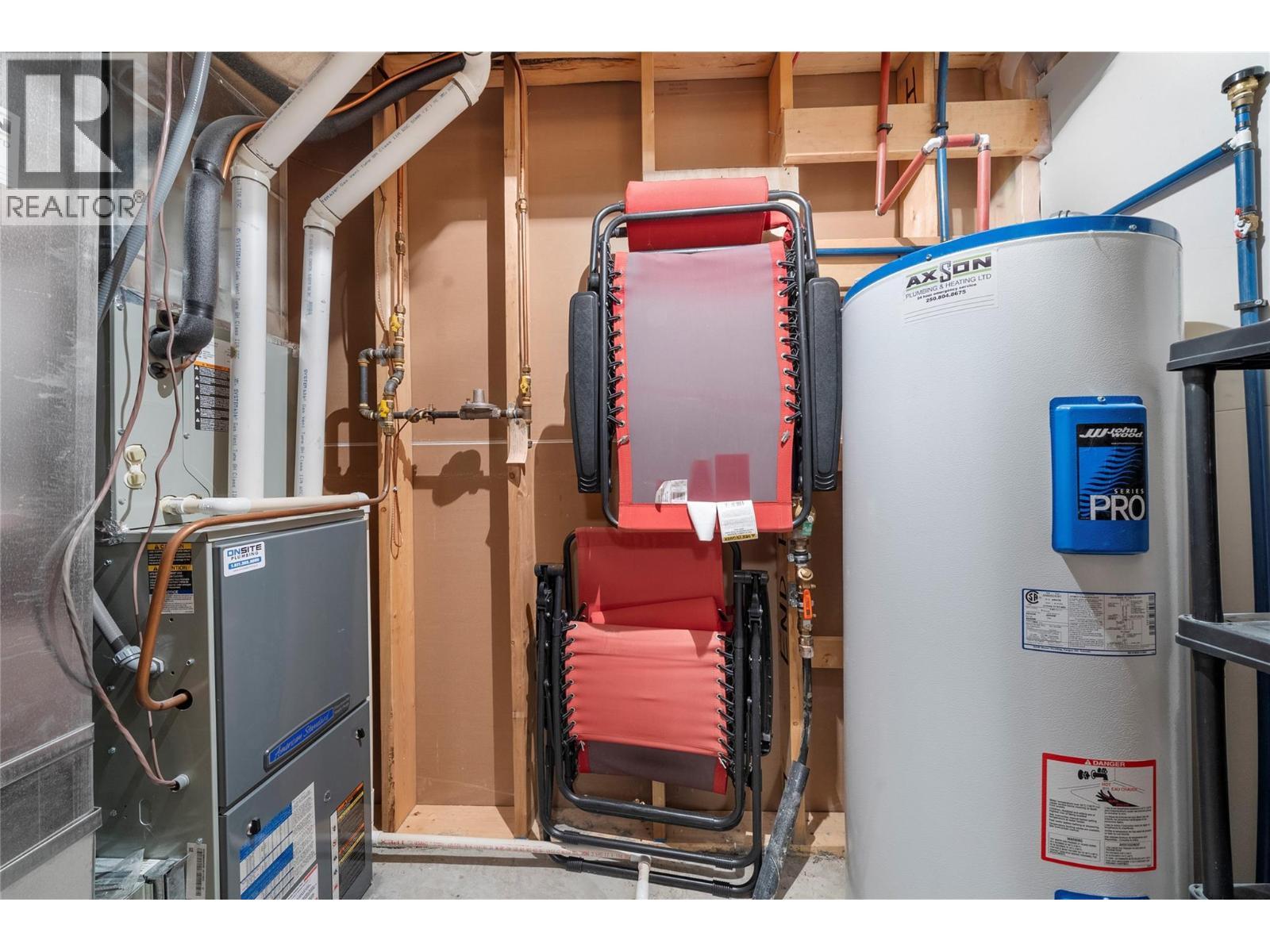 2680 Golf Course Drive Unit# 8, Blind Bay, BC - Indoor Photo Showing Basement