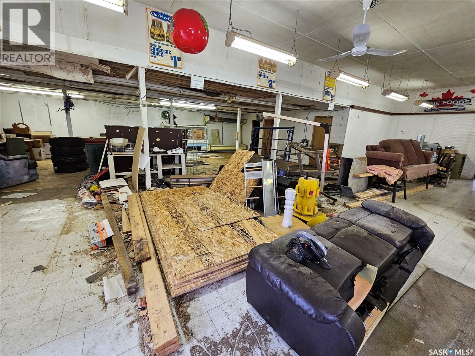 26 Warwick Street, Neville, SK