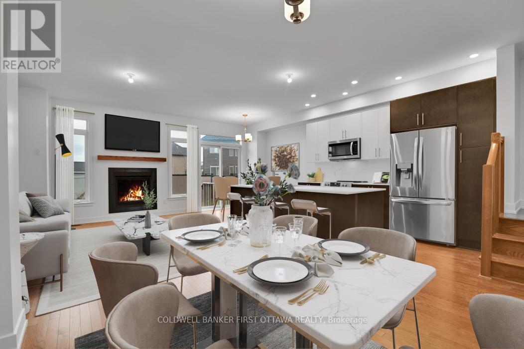 2305 Goldhawk Drive, Ottawa, ON - Indoor Photo Showing Dining Room