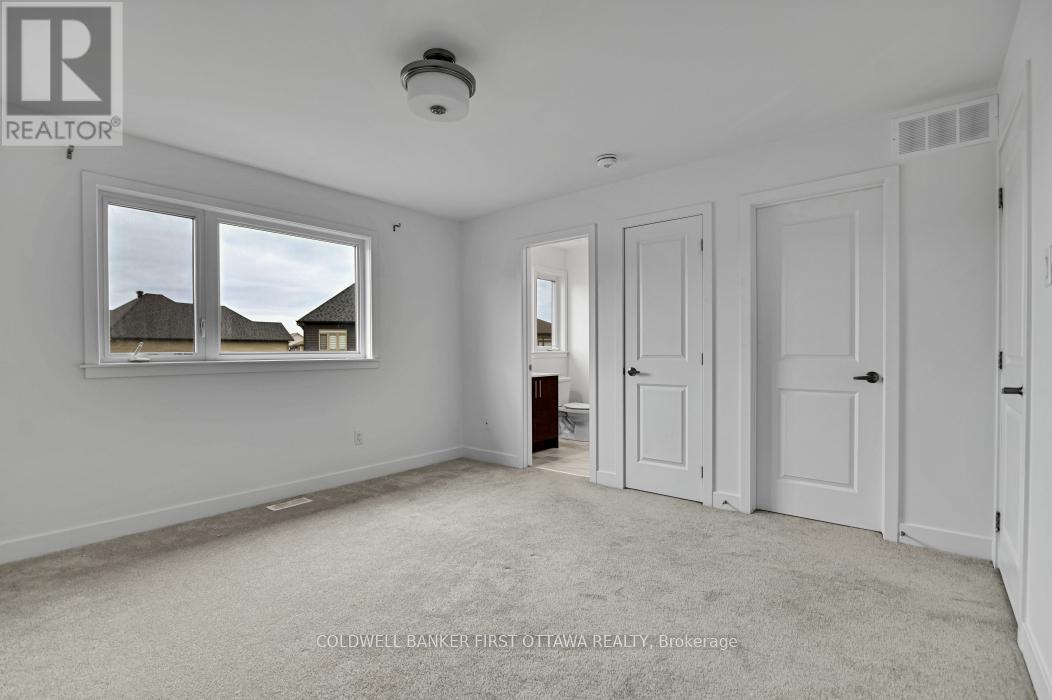 2305 Goldhawk Drive, Ottawa, ON - Indoor Photo Showing Other Room