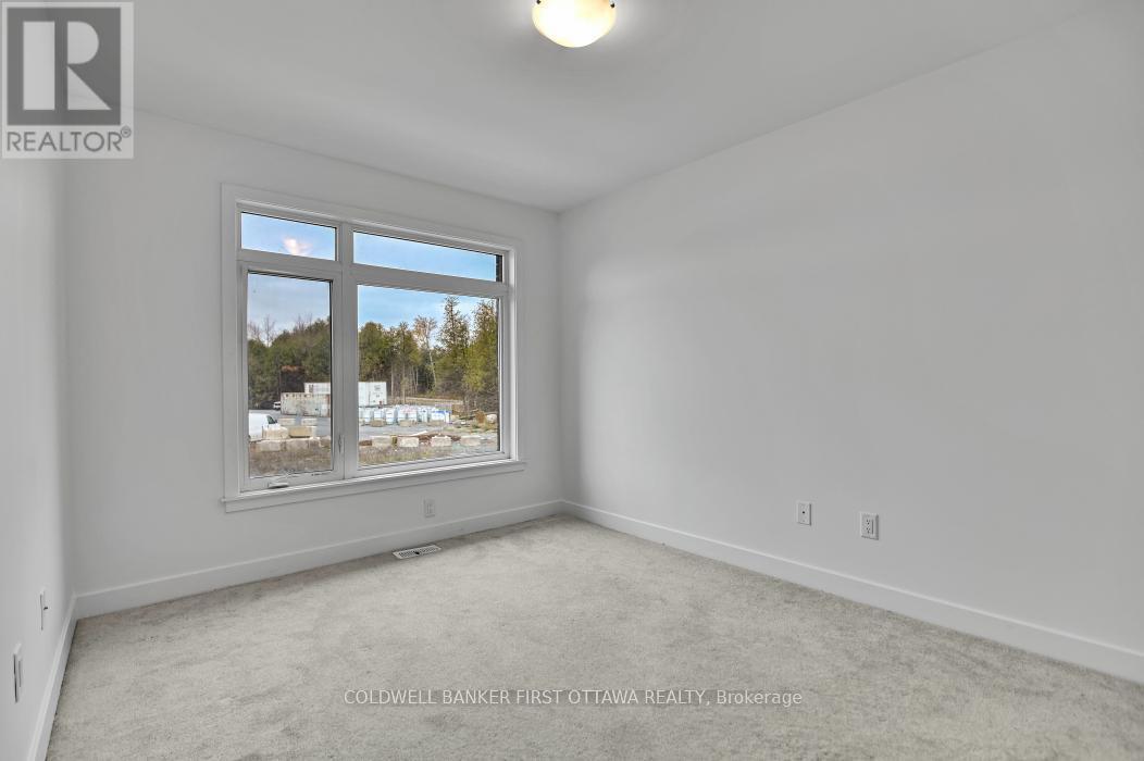 2305 Goldhawk Drive, Ottawa, ON - Indoor Photo Showing Other Room