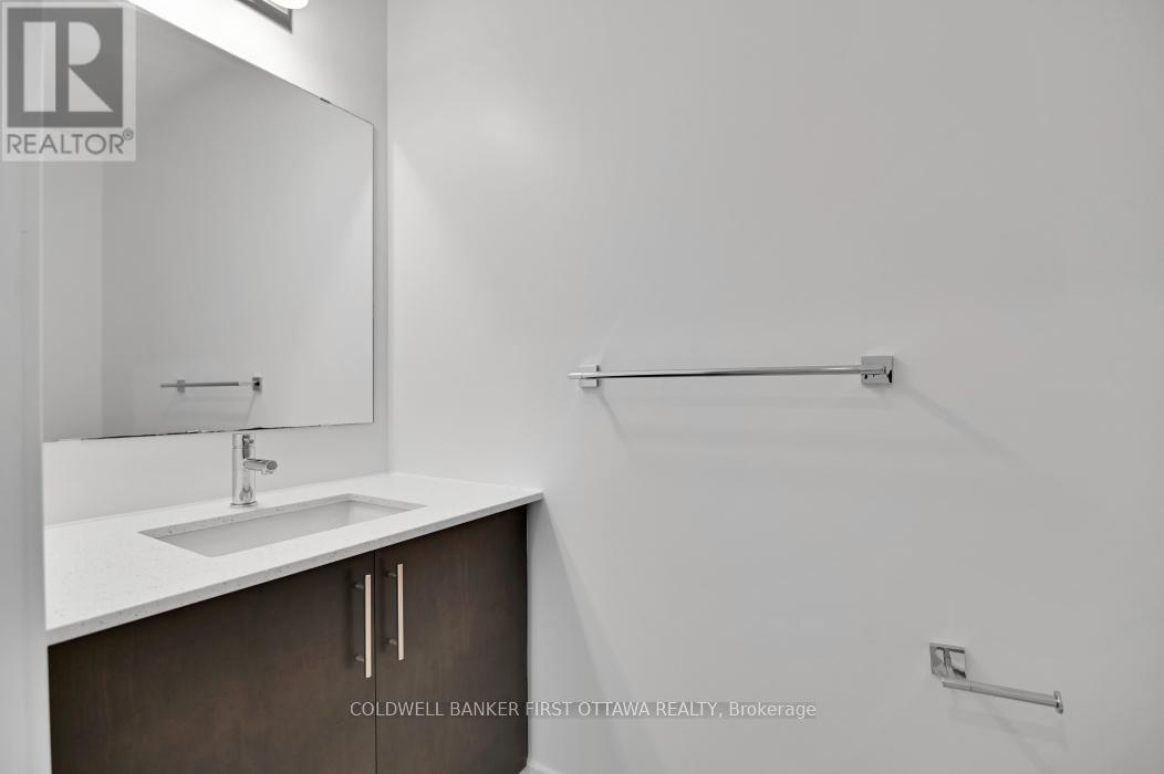 2305 Goldhawk Drive, Ottawa, ON -