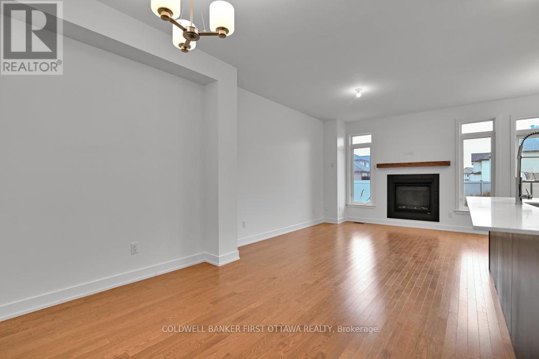 2305 Goldhawk Drive, Ottawa, ON - Indoor Photo Showing Living Room With Fireplace