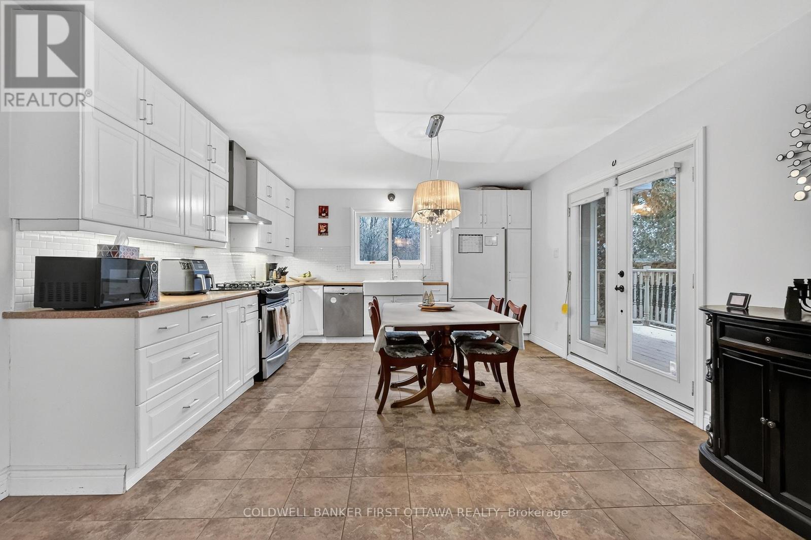 Kitchen - 1110 Dunning Road, Ottawa, ON - Indoor