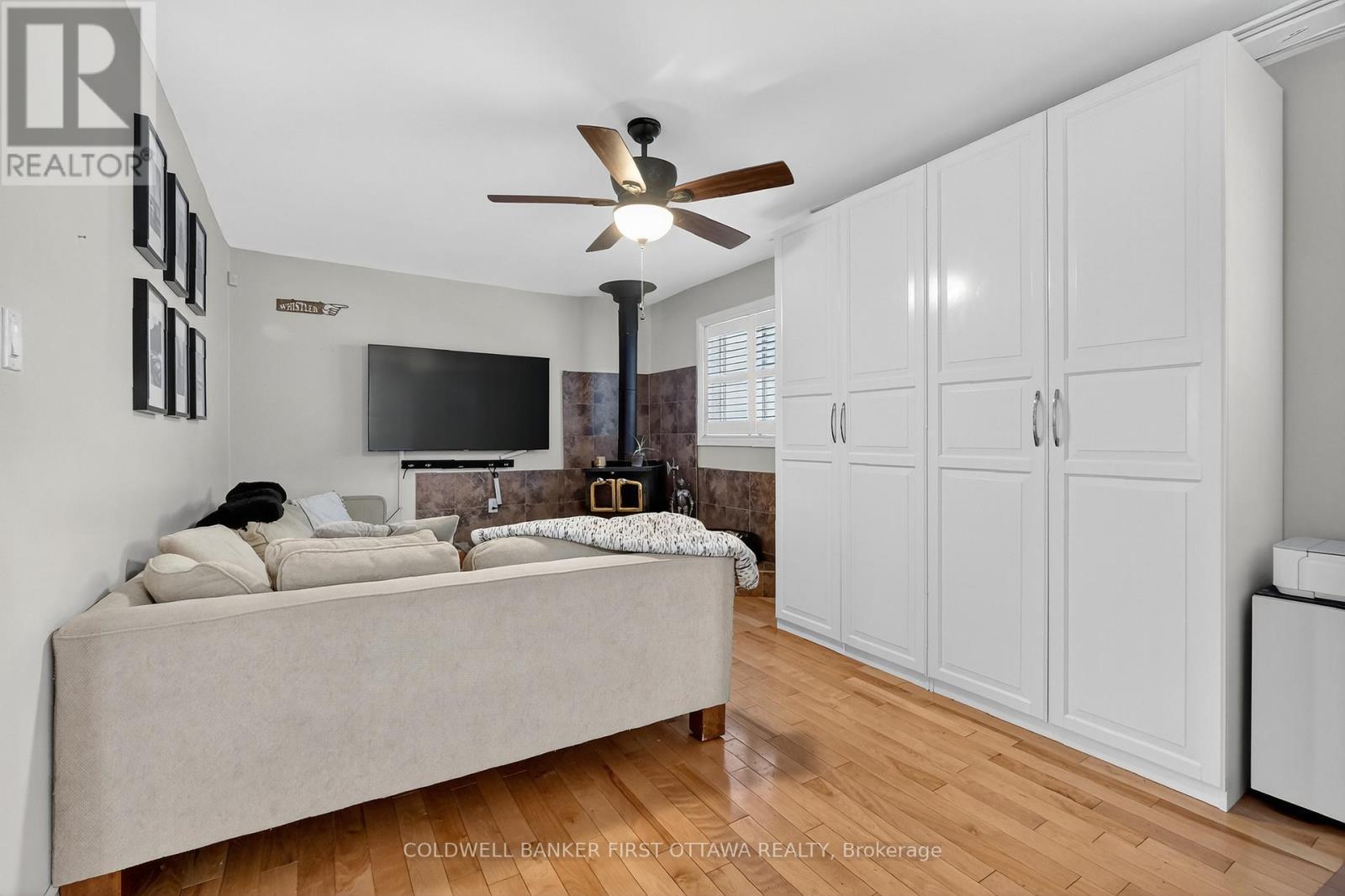 1110 Dunning Road, Ottawa, ON - Indoor