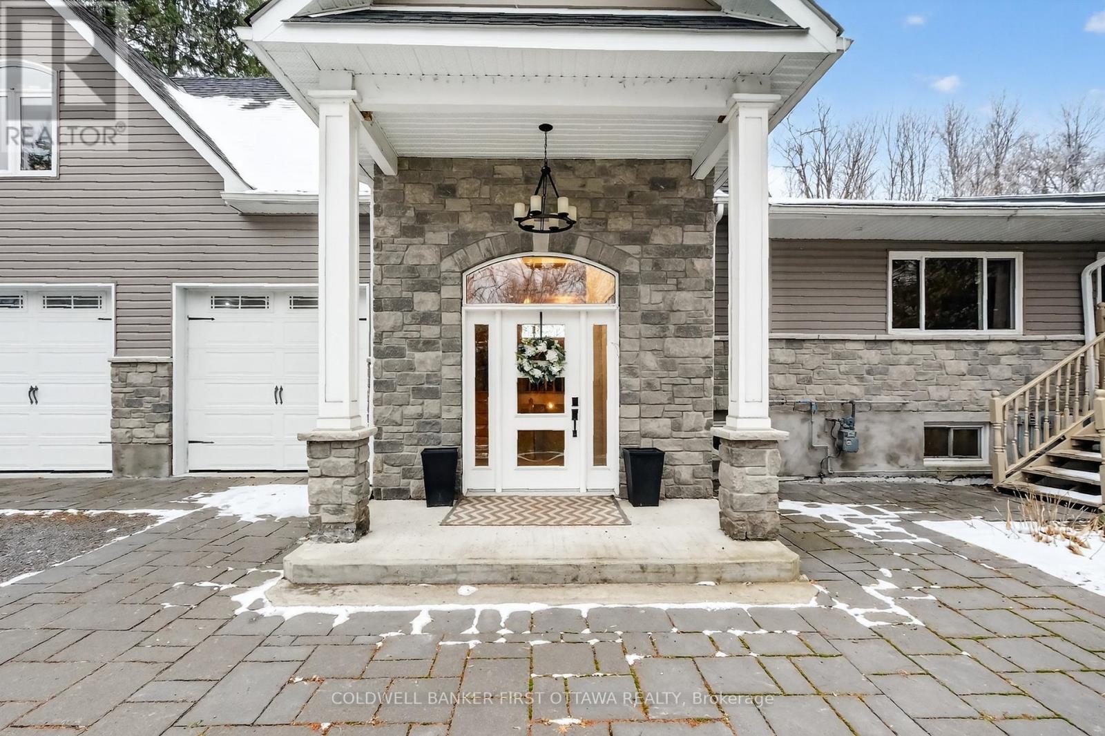 1110 Dunning Road, Ottawa, ON - Outdoor