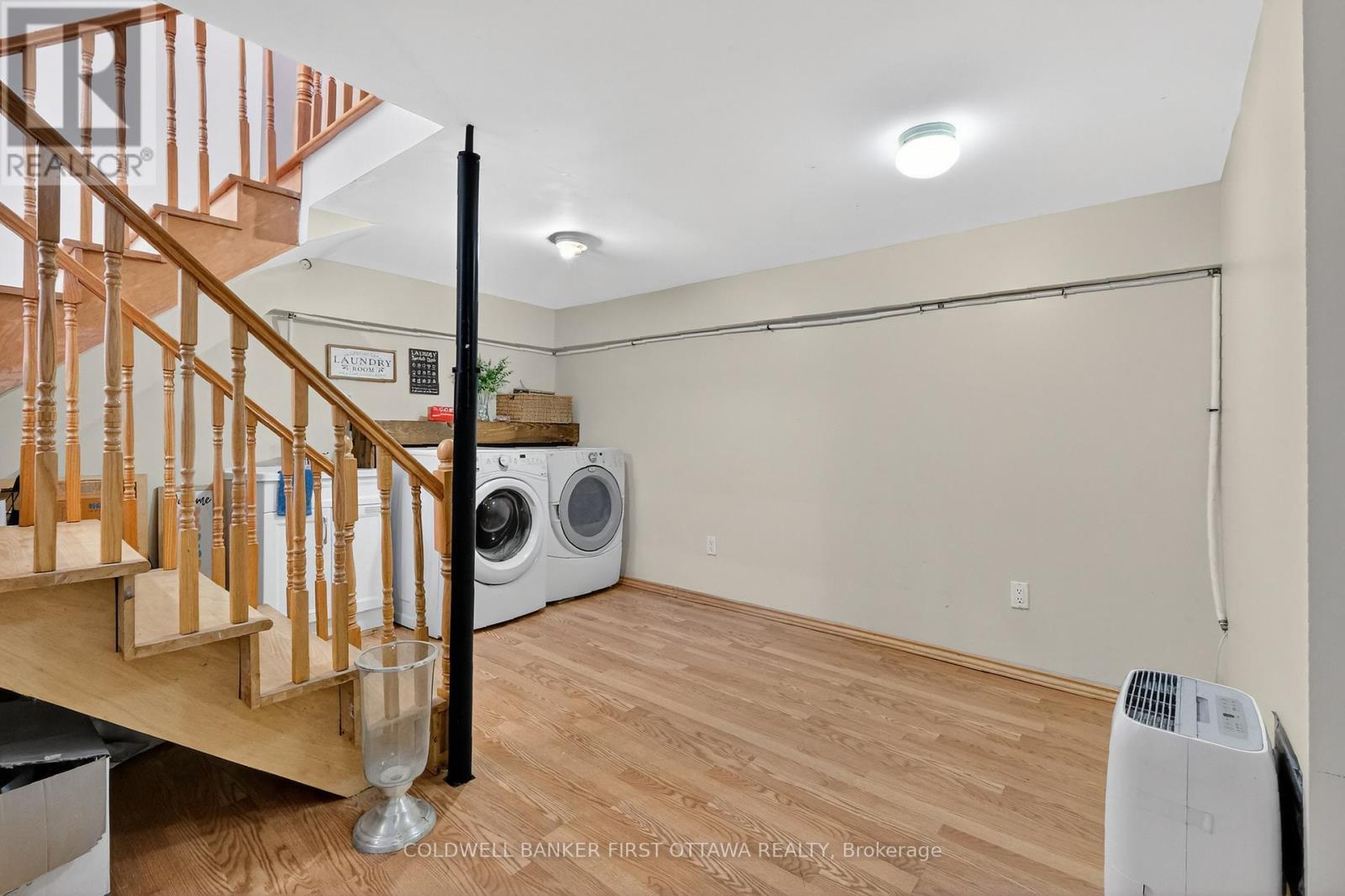 1110 Dunning Road, Ottawa, ON - Indoor