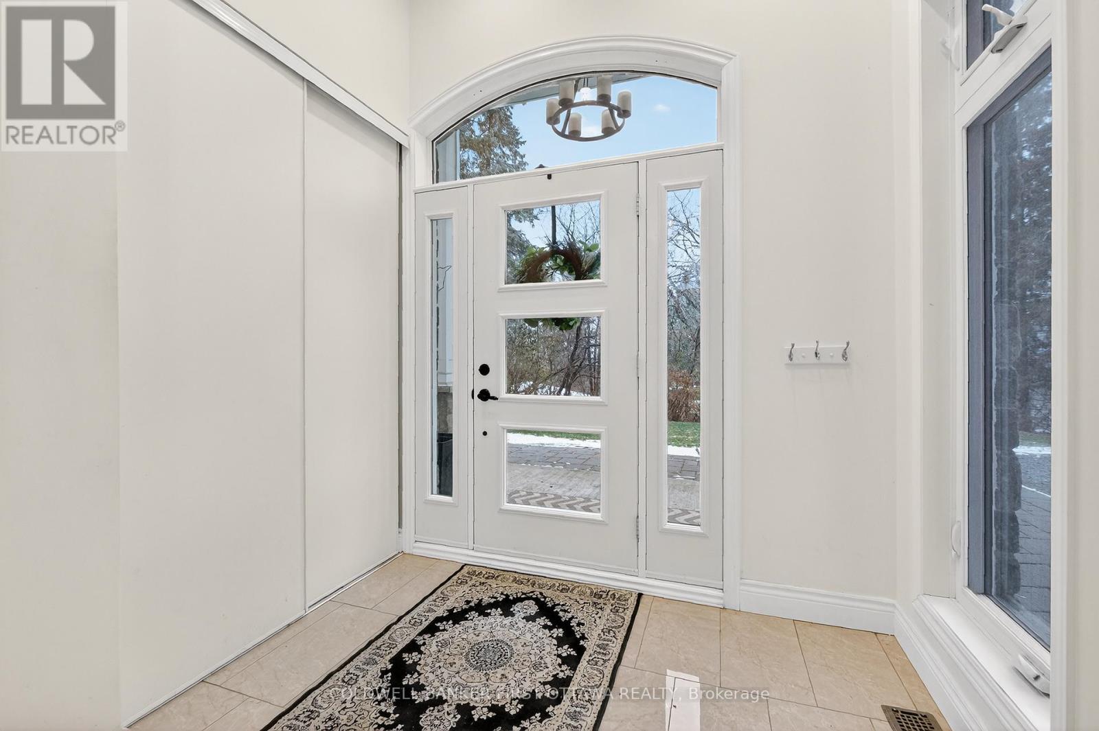 1110 Dunning Road, Ottawa, ON - Indoor Photo Showing Other Room