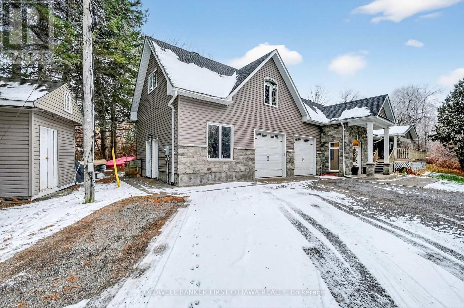 1110 Dunning Road, Ottawa, ON - Outdoor With Facade