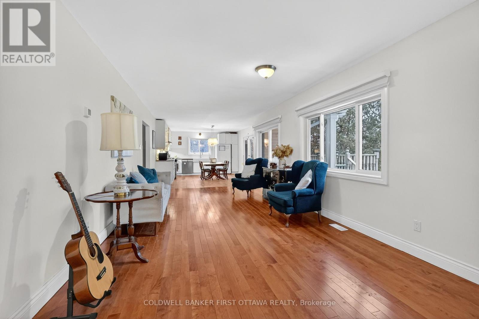 Living Room - 1110 Dunning Road, Ottawa, ON - Indoor
