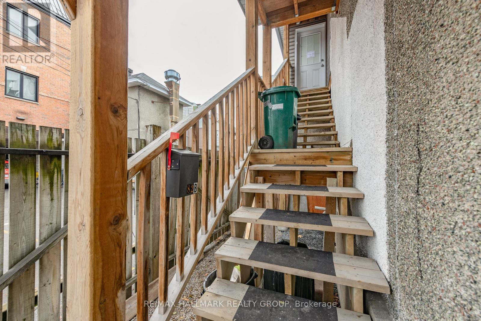 82 Beech Street, Ottawa, ON - Outdoor